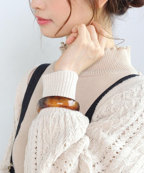 Crisp（クリスプ）の「マーブルワイドバングル（バングル/リストバンド・レディース・ブラウン/アイボリー・FREE）」の5枚目の写真