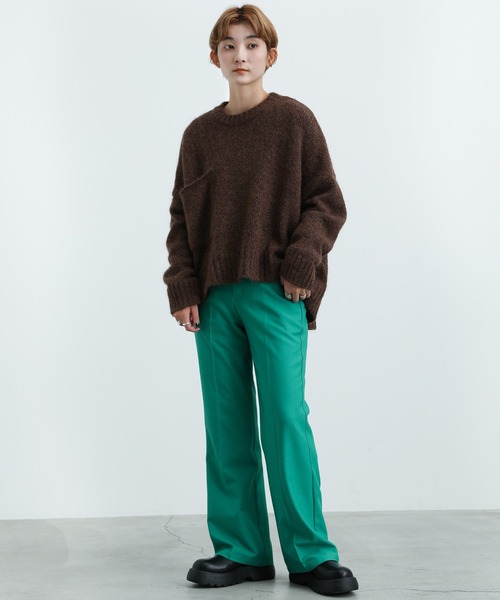 select MOCA（セレクトモカ）の「2021 AW クルーネックルーズミックスショート丈ニット（ニット/セーター・レディース・ブラック/ブラウン/ライトベージュ・FREE）」の5枚目の写真