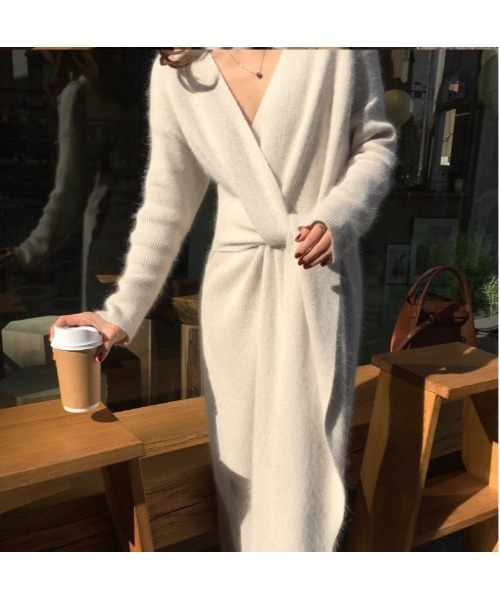 Ritzy(リッツィー)の「大人シルエット カシュクールデザイン コーディガン(カーディガン/ボレロ・レディース・ベージュ/グレー・FREE)」の2枚目の写真