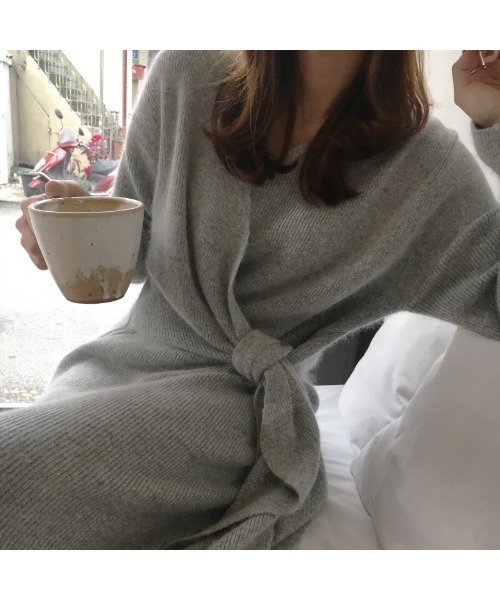 Ritzy(リッツィー)の「大人シルエット カシュクールデザイン コーディガン(カーディガン/ボレロ・レディース・ベージュ/グレー・FREE)」の1枚目の写真