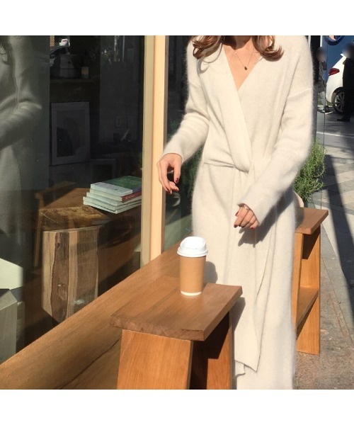 Ritzy(リッツィー)の「大人シルエット カシュクールデザイン コーディガン(カーディガン/ボレロ・レディース・ベージュ/グレー・FREE)」の10枚目の写真