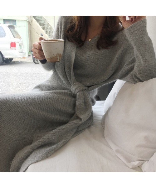 Ritzy(リッツィー)の「大人シルエット カシュクールデザイン コーディガン(カーディガン/ボレロ・レディース・ベージュ/グレー・FREE)」の12枚目の写真