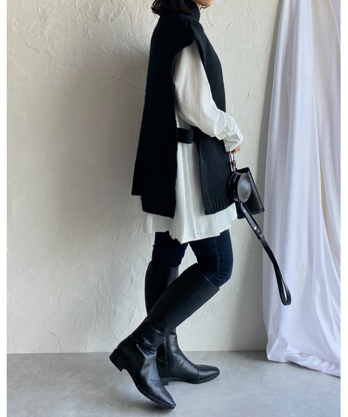 She's Closet（シーズクローゼット）の「オーバーサイズサイドオープンベルト付きハイネックニットベスト（ベスト・レディース・アイボリー/グレイッシュベージュ/オリーブ/ブラック/杢グレー/グリーン/ベージュ・FREE）」の15枚目の写真