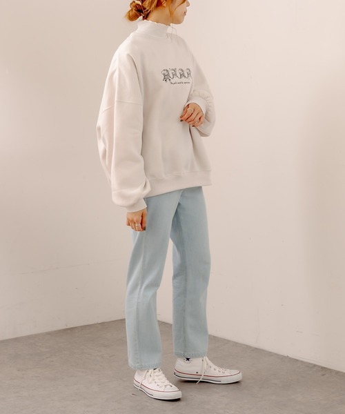 OLIVE des OLIVE（オリーブデオリーブ）の「【WEB限定】Anneちゃん裏起毛プルオーバー（スウェット・レディース・ボルドー/アイボリー/グリーン/スミクロ・FREE）」の6枚目の写真