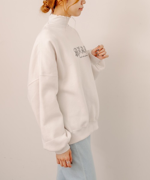 OLIVE des OLIVE（オリーブデオリーブ）の「【WEB限定】Anneちゃん裏起毛プルオーバー（スウェット・レディース・ボルドー/アイボリー/グリーン/スミクロ・FREE）」の9枚目の写真