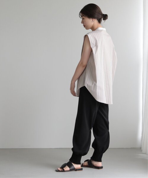 MJUKA.(ミューカ)の「STRIPE SLEEVELESS BLOUSE(シャツ/ブラウス・レディース・ベージュ系・FREE)」の4枚目の写真