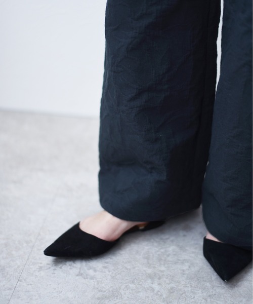 Eimee Law(エイミーロウ)の「フクレジャガードワイドパンツ(その他パンツ・レディース・ブラック/ベージュ・38)」の4枚目の写真