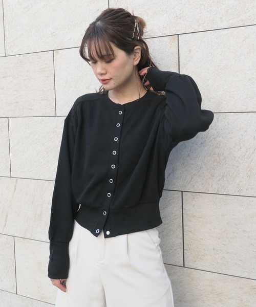 CORNERS(コーナーズ)の「ワッフルショートカーディガン(カーディガン/ボレロ・レディース・ブラック/グリーン/レッド/オフホワイト・M)」の5枚目の写真