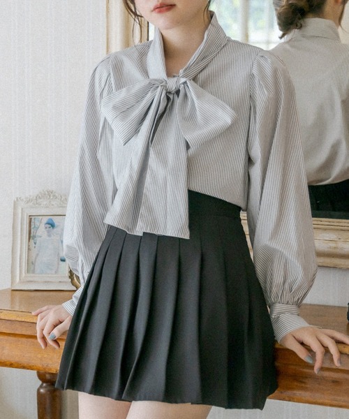 OLIVE des OLIVE(オリーブデオリーブ)の「ボウタイブラウス(シャツ/ブラウス・レディース・ブラック/オフホワイト/ピンク・FREE)」の3枚目の写真