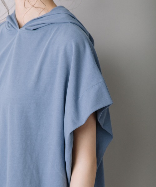 Munich（ミューニック）の「ハイツイストジャージースリーブレスフーディー（パーカー・レディース・ホワイト/ブラック/ブルーグレー/グレイッシュベージュ・FREE）」の21枚目の写真