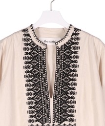 Sara mallikaサラマリカZIGZAG EMBROIDERYワンピース sara mallika（サラ マリカ）の「【Sara mallika】ZIGZAG
