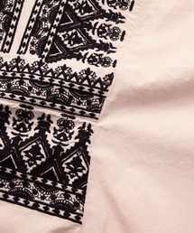 Sara mallikaサラマリカZIGZAG EMBROIDERYワンピース sara mallika（サラ マリカ）の「【Sara mallika】ZIGZAG