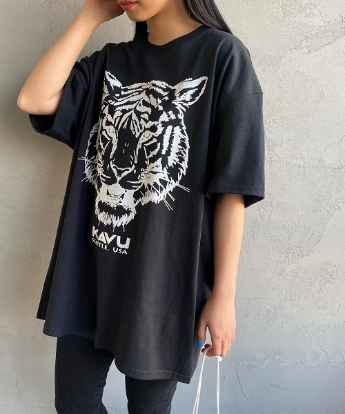 KAVU（カブー）の「[KAVU/カブー] タイガープリントTシャツ（Tシャツ/カットソー・レディース・ホワイト/ブラック・M/L/XL）」の2枚目の写真