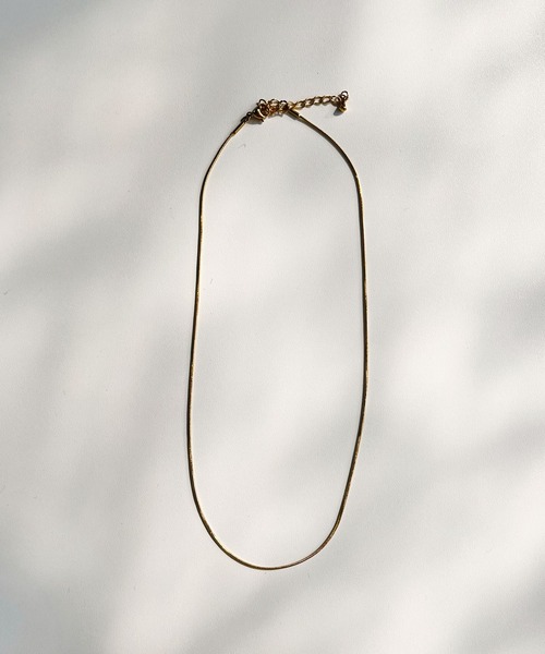 CEMONEMO(セモネモ)の「【金属アレルギー対応】 スネークチェーン ネックレス 1mm / サージカルステンレス 316L(ネックレス・レディース・ゴールド/シルバー・FREE)」の8枚目の写真