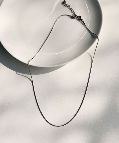 CEMONEMO(セモネモ)の「【金属アレルギー対応】 スネークチェーン ネックレス 1mm / サージカルステンレス 316L(ネックレス・レディース・ゴールド/シルバー・FREE)」の12枚目の写真