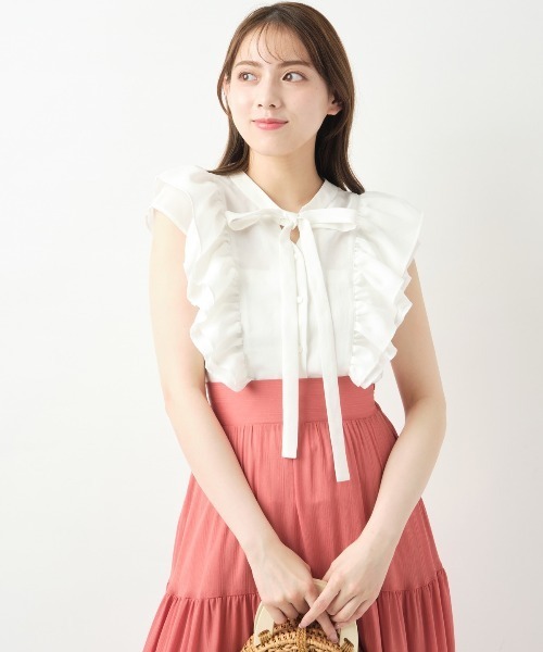 WILLSELECTION(ウィルセレクション)の「ソデフリルリボンブラウス(シャツ/ブラウス・レディース・オフホワイト/ピンク/グリーン/ブラック系その他・MEDIUM)」の2枚目の写真
