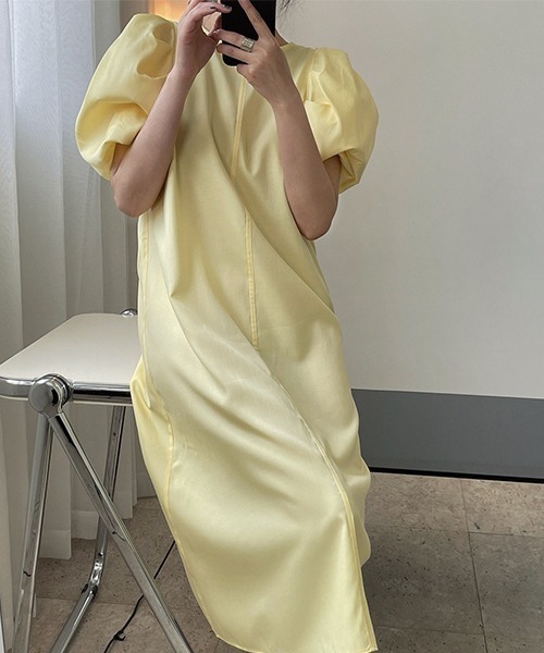 chuclla（チュクラ）の「【chuclla】【2022/SS】Color puff sleeve midi dress chw22s117（ワンピース・レディース・ネイビー/イエロー・S/M）」の4枚目の写真