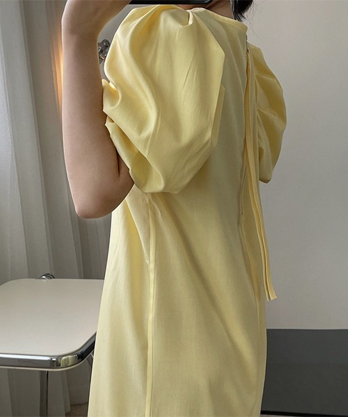 chuclla（チュクラ）の「【chuclla】【2022/SS】Color puff sleeve midi dress chw22s117（ワンピース・レディース・ネイビー/イエロー・S/M）」の9枚目の写真