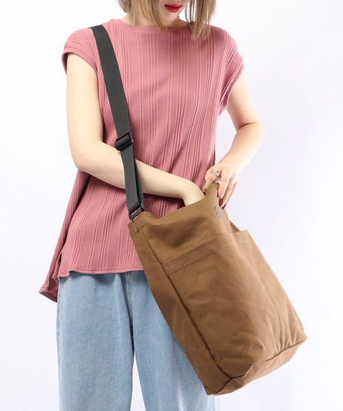 anello(アネロ)の「anello GRANDE 2WAYキャンバスショルダーBAG(ショルダーバッグ・メンズ・ベージュ/グレイッシュブルー/アイボリー/レッド/ブラック/カーキオリーブ・FREE)」の20枚目の写真