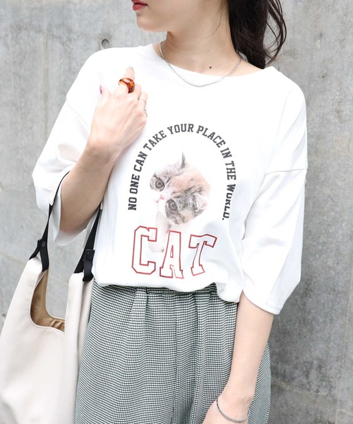 HONEYSUCKLE ROSE（ハニーサックルローズ）の「【HONEYSUCKLE ROSE】アニマルフォトＴシャツ（Tシャツ/カットソー・レディース・ホワイト/オフホワイト/ブラウン・L/M）」の2枚目の写真