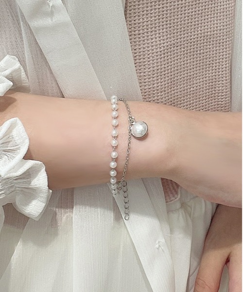 apres jour（アプレジュール）の「【apres jour×ARIAZ】２連パールブレスレット（ブレスレット・レディース・シルバー/ゴールド・FREE）」の2枚目の写真