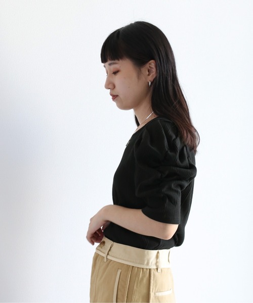 cepo(セポ)の「ギャザーパフスリーブ Tee(Tシャツ/カットソー・レディース・ブラック/オフホワイト/オレンジ/グリーン・M)」の8枚目の写真