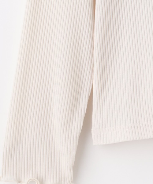 Honeys（ハニーズ）の「メロータートルネック（Tシャツ/カットソー・レディース・ブラック/ネイビー/アイボリー/ブラウン/ベージュ/サックスブルー/ライトグリーン/ピンク・S/L/M/LL）」の20枚目の写真