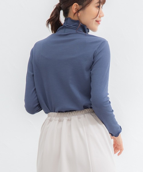 Honeys（ハニーズ）の「メロータートルネック（Tシャツ/カットソー・レディース・ブラック/ネイビー/アイボリー/ブラウン/ベージュ/サックスブルー/ライトグリーン/ピンク・S/L/M/LL）」の21枚目の写真