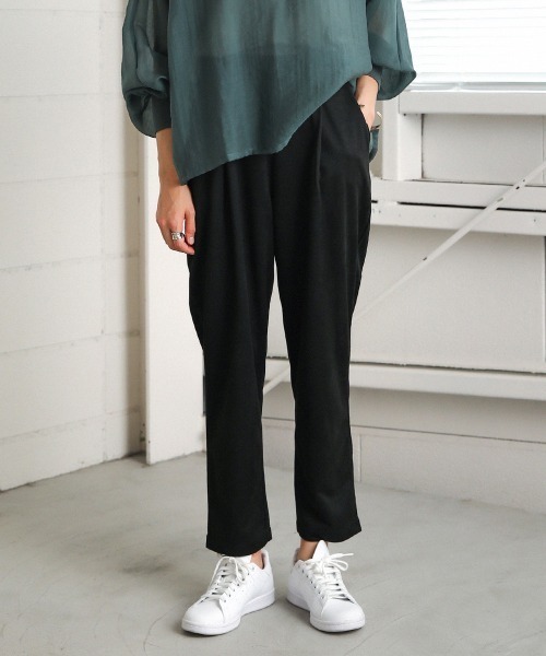 Bou Jeloud（ブージュルード）の「カットスエードテパードパンツ（その他パンツ・レディース・ブラック/アイボリー・FREE）」の5枚目の写真