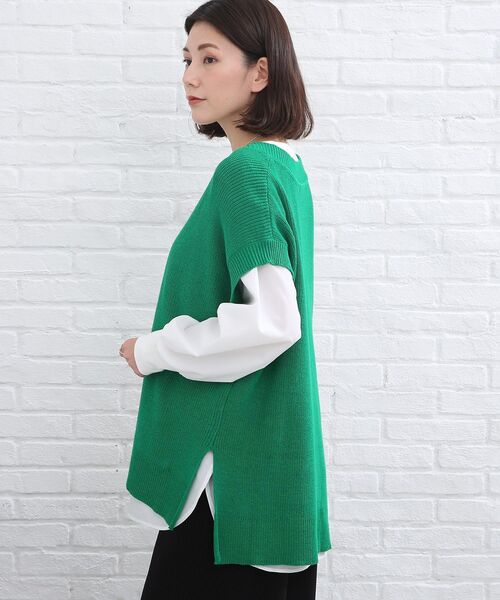 SHOO・LA・RUE（シューラルー）の「◆脇スリット入りVネックベスト（ベスト・レディース・ブラック/ダークグリーン/ナチュラル/キャメル/ダークオレンジ/ブルー・00）」の8枚目の写真