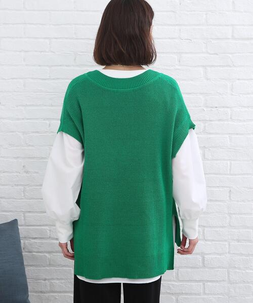 SHOO・LA・RUE（シューラルー）の「◆脇スリット入りVネックベスト（ベスト・レディース・ブラック/ダークグリーン/ナチュラル/キャメル/ダークオレンジ/ブルー・00）」の9枚目の写真