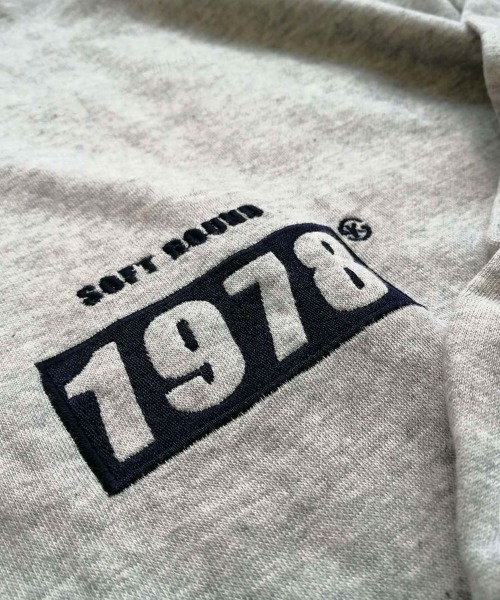 Dalfwin（ダールフィン）の「韓国ファッション1978刺繍ハーフジップ長袖オーバーサイズ裏起毛＆起毛なしスウェット（スウェット・レディース・チャコールグレー/ベージュ/グレー/グレー系その他/ベージュ系その他/グレー系その他2・FREE）」の14枚目の写真