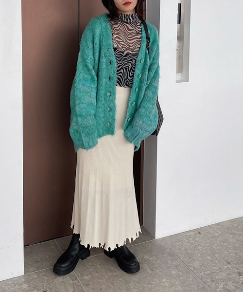 PAGEBOY(ページボーイ)の「ダメージヘムニットスカート(スカート・レディース・ブラック/オフホワイト/チェリーレッド・FREE)」の18枚目の写真
