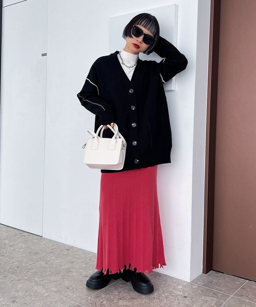 PAGEBOY(ページボーイ)の「ダメージヘムニットスカート(スカート・レディース・ブラック/オフホワイト/チェリーレッド・FREE)」の22枚目の写真