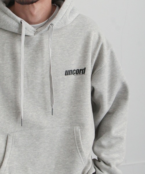 UNCORD(アンコード)の「【UNCORD】LOGO HOODIE/ロゴフーディーパーカー(パーカー・メンズ・ブラック/グレー/ブルー/グリーン/オートミール・MEDIUM/LARGE/X-LARGE)」の2枚目の写真