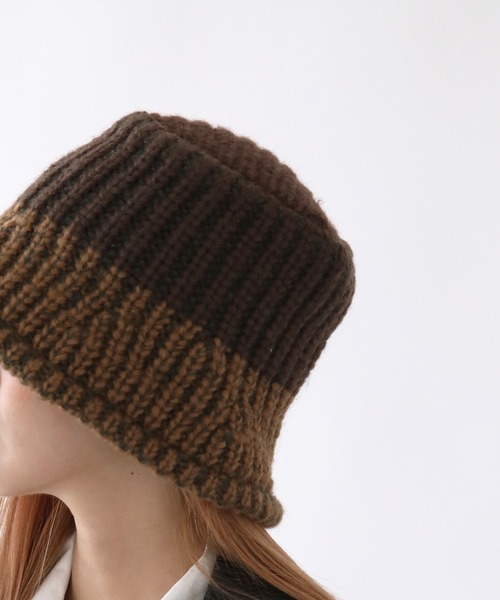 UNE MANSION（ユヌマンション）の「ツーカラー配色ニットハット（ニットキャップ/ビーニー・レディース・グリーン/グレー/ブラウン/ベージュ・ONE SIZE）」の13枚目の写真