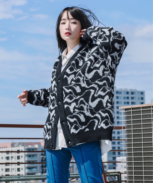 Ellno Loset（エルノロゼット）の「モヘアタッチジャガードカーディガン（カーディガン/ボレロ・メンズ・ブラック/ブルー・MEDIUM/LARGE）」の4枚目の写真