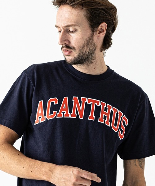 ACANTHUS(アカンサス)の「mt8109- College Logo Tee Tシャツ(Tシャツ/カットソー・メンズ・ブルー/チャコール/ホワイト/ブラック/ネイビー・L/M/S/XL)」の4枚目の写真