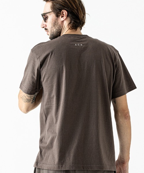 ACANTHUS(アカンサス)の「mt8109- College Logo Tee Tシャツ(Tシャツ/カットソー・メンズ・ブルー/チャコール/ホワイト/ブラック/ネイビー・L/M/S/XL)」の6枚目の写真