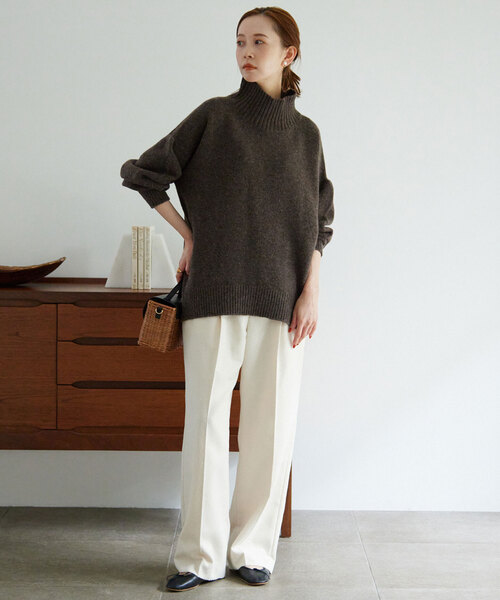 SLOBE IENA（スローブイエナ）の「ループツイードストレートパンツ（その他パンツ・レディース・ネイビー/アイボリー・36/38）」の4枚目の写真