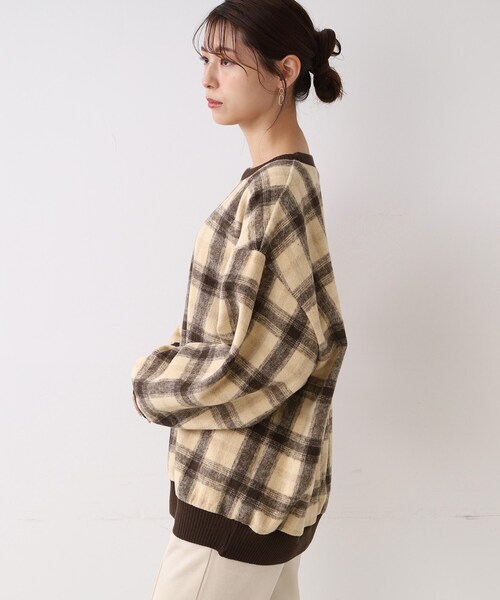 SHOO・LA・RUE（シューラルー）の「◆チェック柄ボリュームトップス（Tシャツ/カットソー・レディース・ブラック系1/ダークブラウン系1・00）」の5枚目の写真