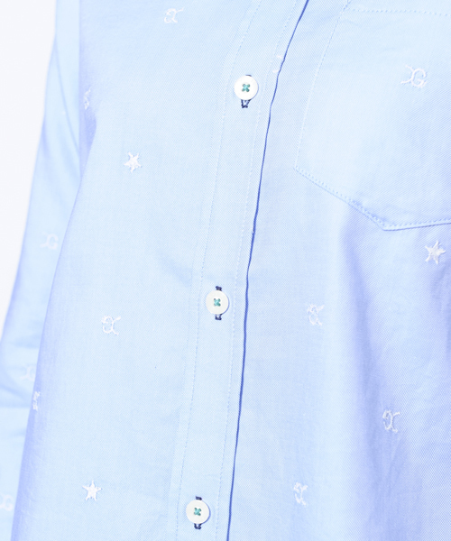 X-girl（エックスガール）の「EMBROIDERED OX SHIRT（シャツ/ブラウス・レディース・ホワイト/ライトパープル/ライトブルー・1/2）」の5枚目の写真