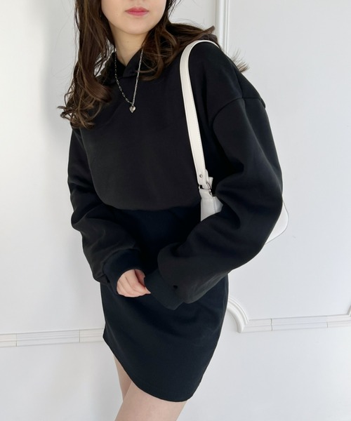 Loueme(ルエム)の「【23S/S 春新作】フードスウェットリブスカートミニワンピ(ワンピース・レディース・ブラック・FREE)」の6枚目の写真
