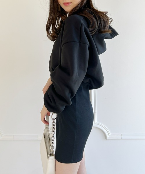 Loueme(ルエム)の「【23S/S 春新作】フードスウェットリブスカートミニワンピ(ワンピース・レディース・ブラック・FREE)」の7枚目の写真