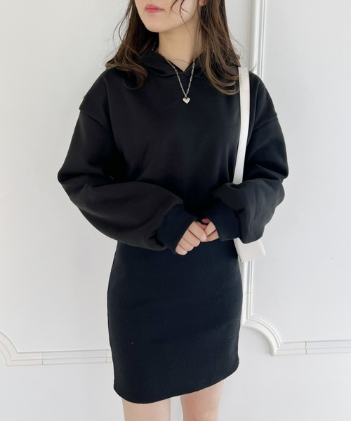 Loueme(ルエム)の「【23S/S 春新作】フードスウェットリブスカートミニワンピ(ワンピース・レディース・ブラック・FREE)」の8枚目の写真