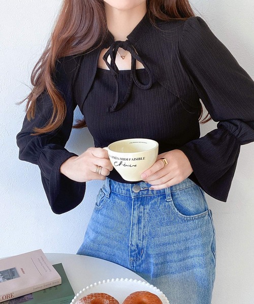 mily bilet(ミウィビレット)の「【mily bilet】上品なガーリーさ。レイヤード風リボンキャンディスリーブトップス(シャツ/ブラウス・レディース・アイボリー/ブラック/ブルー/ベージュ系その他・LARGE/X-LARGE/SMALL/MEDIUM)」の5枚目の写真