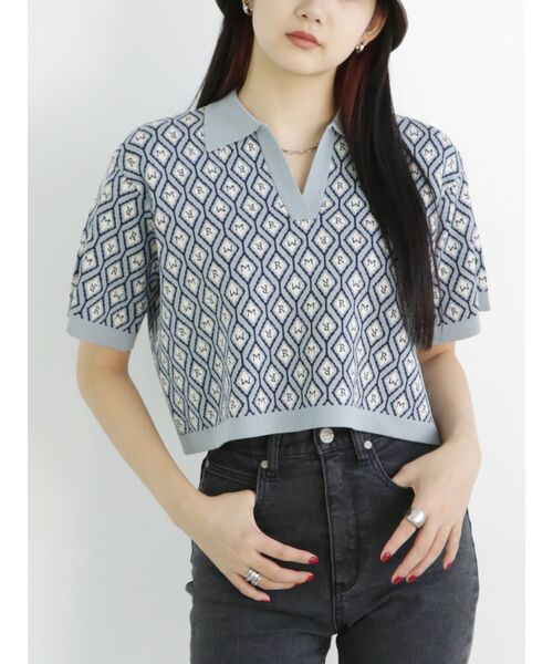 MURUA（ムルーア）の「モノグラムハーフスリーブニットポロシャツ（ポロシャツ・レディース・アイボリー/ブラック/グリーン/ブルー/ベージュ・FREE）」の5枚目の写真