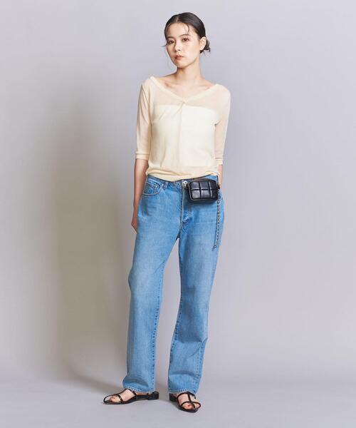 BEAUTY&YOUTH UNITED ARROWS(ビューティーアンドユースユナイテッドアローズ)の「【WEB限定】シアーVネックニット(ニット/セーター・レディース・ナチュラル/ブラック/ライトピンク・FREE)」の4枚目の写真