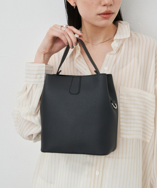Aunt Marie's(アントマリーズ)の「2WAYフェイクレザースクエアハンドバッグ / ショルダーバッグ(ショルダーバッグ・レディース・モカ/ブラック/アイボリー・FREE)」の17枚目の写真