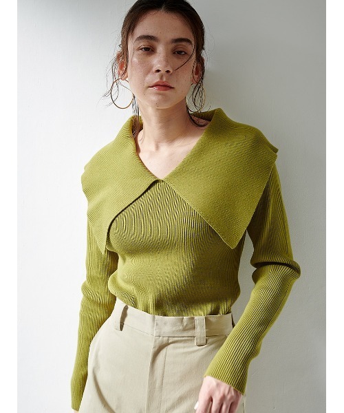 Stylevoice for xxx（スタイルヴォイスフォー）の「セーラーカラーリブニット（ニット/セーター・レディース・グリーン/ライトベージュ/ブラック・FREE）」の5枚目の写真